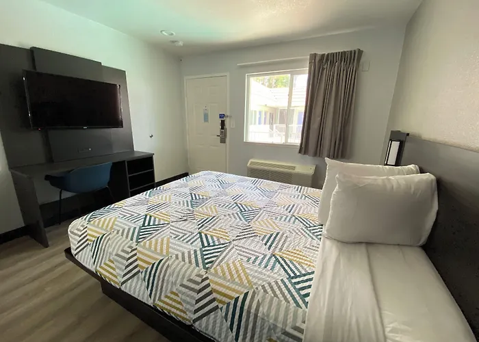 Motel 6-Costa Mesa, Ca